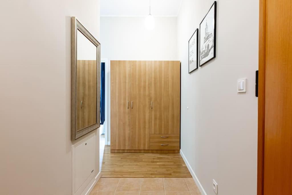 Bright And Cozy Apartment Near Park, With A Huge Terrace. Varsovie Extérieur photo